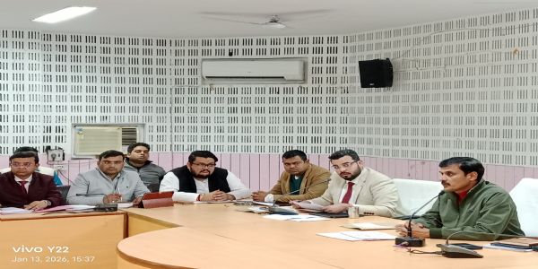 बलिया में 27 मृतक और 250 अपात्र बन गए पीएम आवास के लाभार्थी, डीएम ने दिए रिकवरी के आदेश