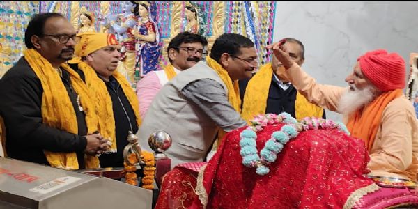 घर आश्रम को एंबुलेंस देंगे सांसद दीपक प्रकाश