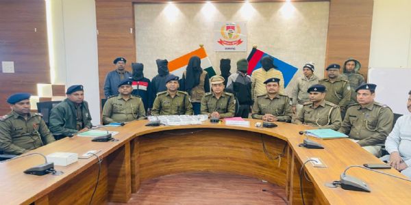 राहुल दुबे गैंग के 06 अपराधी हथियार के साथ गिरफ्तार