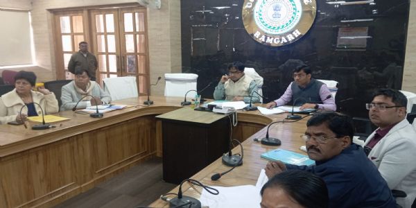 सरकारी अस्पताल से निजी अस्पताल में रेफर करने वाले डॉक्टर पर होगी कार्रवाई: डीसी