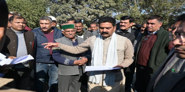 एनएच–03 अवाहदेवी से पाडच्छु तक विधायक चंद्रशेखर ने किया पैदल निरीक्षण