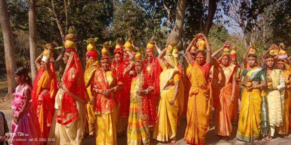 मां मनसा देवी मंदिर का वार्षिकोत्सव, निकली कलश यात्रा