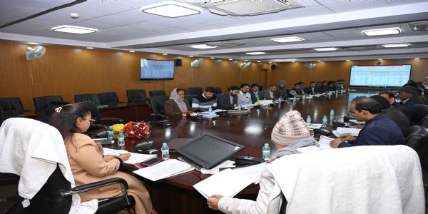 मंत्री ने भूमि संरक्षण पदाधिकारियों के साथ की समीक्षा बैठक, दिए आवश्यक निर्देश