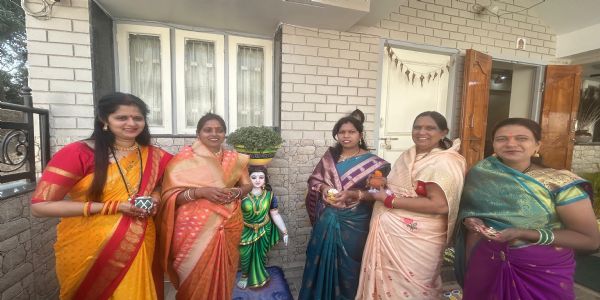 सुगड़ा बदलकर मराठा समाज की महिलाओं ने मनाया संक्रांति पर्व, दिखा उत्साह