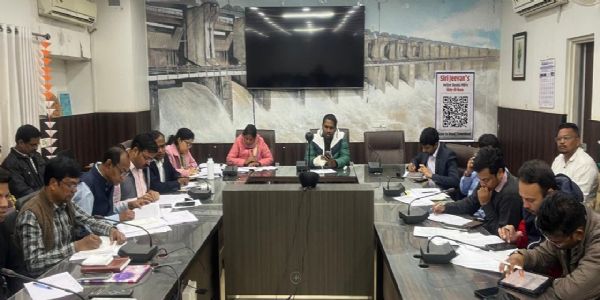 समीक्षा बैठक में कलेक्टर ने कहा पारदर्शिता, सख्त निगरानी और किसान हित सर्वोपरि