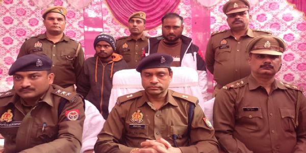पुलिस ने पकड़ी नेपाल से तस्करी कर लाई जा रही 40 लाख की चरस, दो अन्तर्राष्ट्रीय तस्कर गिरफ्तार