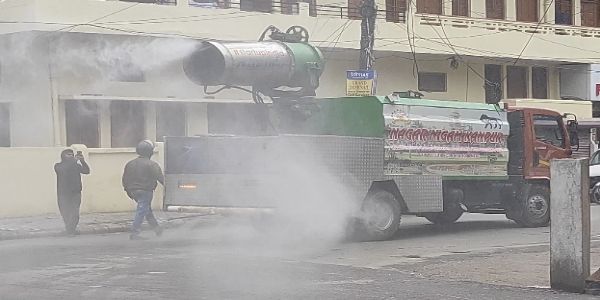 कानपुर की सड़कों पर स्प्रिंकलर से जल छिड़काव बंद हो : सपा विधायक