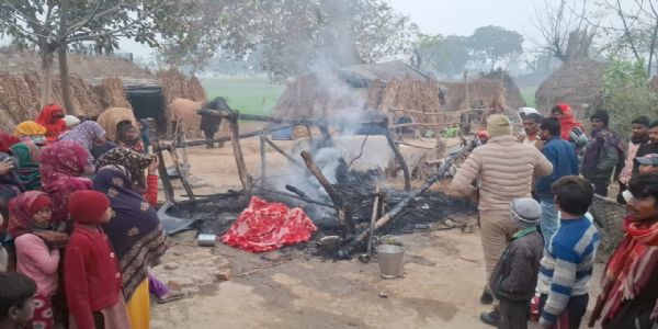 झोंपड़ी में सो रही वृद्ध महिला की जिंदा जलकर मौत