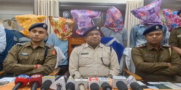 हुगली में फर्जी कॉल सेंटर का भांडाफोड़, सात गिरफ्तार