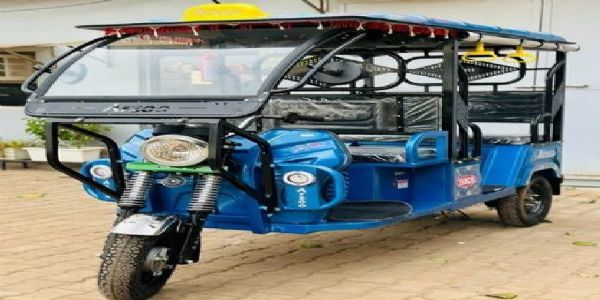 चोरी की बिजली से ई-रिक्शा हो रहे थे चार्ज, 56 लाख रुपए का जुर्माना लगाया