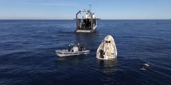 तकनीकी कारणों से अंतरिक्ष मिशन समय से पहले समाप्त, स्पेसएक्स कैप्सूल की सुरक्षित समुद्री लैंडिंग