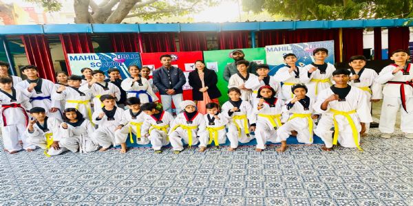 जिला ताइक्वांडो स्पोर्ट्स एसोसिएशन मुरादाबाद ने इन 25 खिलाड़ियों को दी कलर बेल्ट।