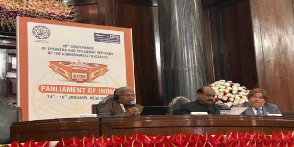 सेंट्रल हॉल में आयोजित राष्ट्रमंडल देशों के संसदों की अध्यक्षों और पीठीसीन अधिकारियों की 28वें  सम्मेलन के दौरान कही।