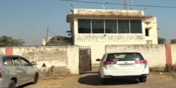 ठेकेदार बीआर गोयल के ठिकानों पर पहुंची आई टी की टीम