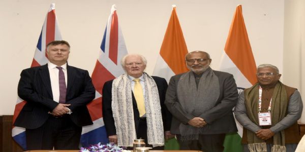 राज्य सभा के सभापति  सीपी राधाकृष्णन ने की यूनाइटेड किंगडम की संसद के हाउस ऑफ लॉर्ड्स के लॉर्ड स्पीकर, लॉर्ड मैकफॉल ऑफ एल्क्लुइथ पीसी के साथ संसद भवन में  सार्थक भेंट की