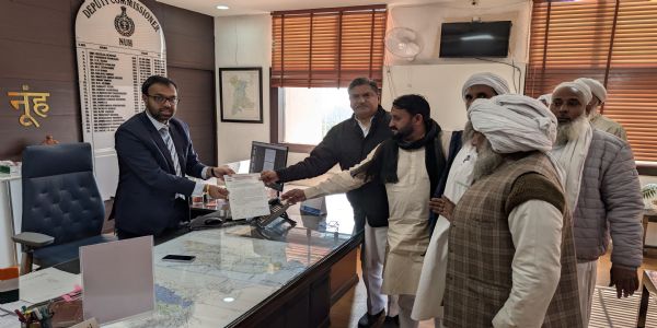 नूंह में हाेगा तब्लीगी जलसा, तैयारियाें काे लेकर डीसी से मिले भाजपा नेता जाकिर हुसैन