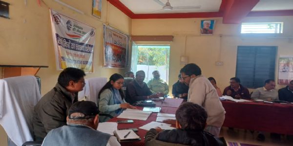 अनूपपुर:संकल्प से समाधान तथा अटल ई- सेवा केंद्र का जिंप सीईओ का औचक निरीक्षण