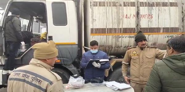 बरेली के फरीदपुर टोल के पास टैंकर में ड्राइवर-कंडक्टर की मौत, मेथेनॉल सेवन की आशंका