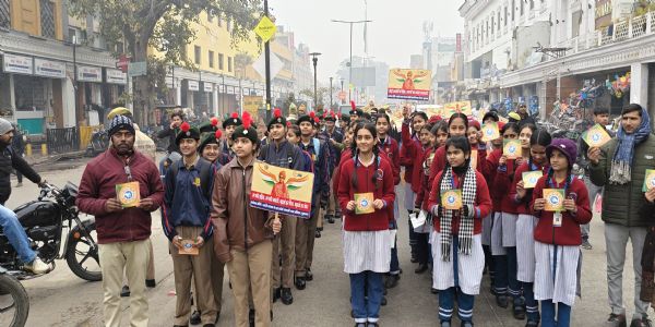 स्वाभिमान से जीने का मार्ग स्वावलंबन व स्वदेशी से ही निकलता है : देवेन्द्र कुमार पांडेय