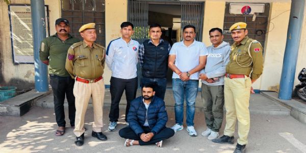 एजीटीएफ की बड़ी कार्रवाई, 50 हजार का इनामी शराब तस्कर प्रकाश जाणी सांचौर से गिरफ्तार