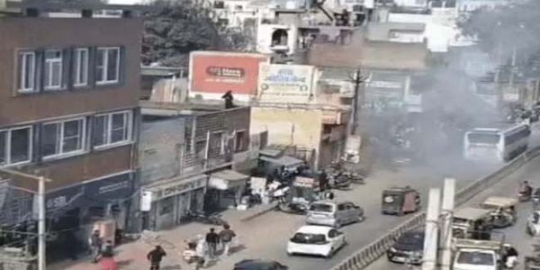 रेवाड़ी में चलती बस में लगी आग, बाल-बाल बचे यात्री