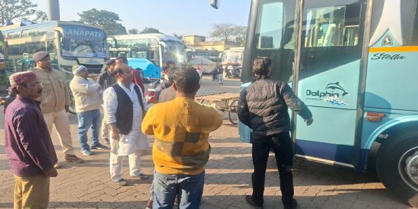 स्लीपर बसों की जांच में कई लोगों को मिला नोटिस