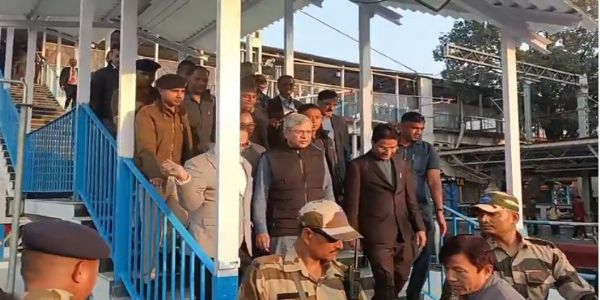 रेल मंत्री अश्विनी वैष्णव ने न्यू जलपाईगुड़ी स्टेशन के विकास कार्यों का किया निरीक्षण
