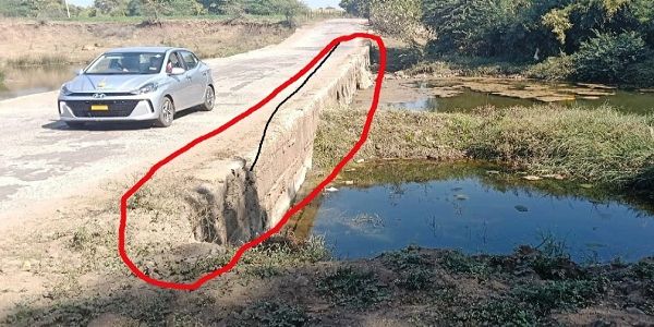 हरदा : बिना रेलिंग वाला पुल दे रहा हादसों को न्योता, अनदेखा कर रहे अधिकारी