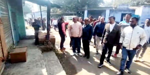 रामगढ में दो ज्वेलरी दुकानों से लाखों की चोरी, जांच में जुटी पुलिस