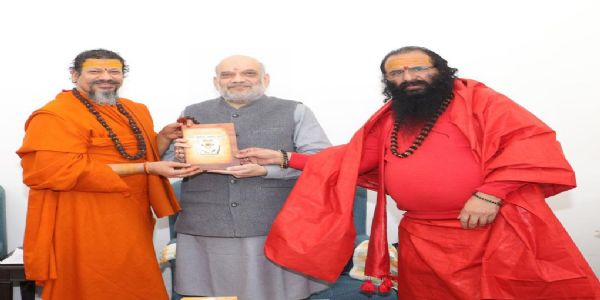 अमित शाह से मिले स्वामी कैलाशानंद और महंत रविंद्र पुरी,भेंट, हरिद्वार कुंभ और सनातन धर्म पर हुई चर्चा