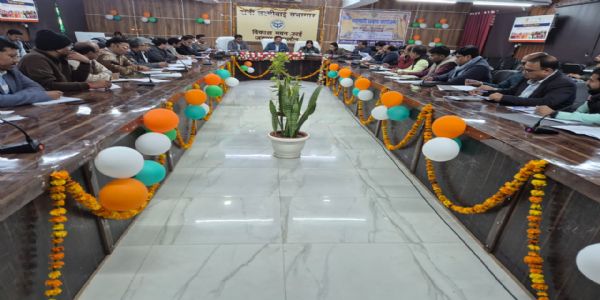 विशेष प्रगाढ़ पुनरीक्षण-2026 के द्वितीय चरण को लेकर अधिकारियों काे दिया गया प्रशिक्षण