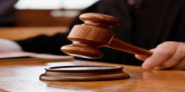 परिवार को बेघर करने के 11 दोषियों को दो-दो वर्ष की कैद