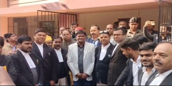 एमपी-एमएलए न्यायालय में पेश हुए धनबाद सांसद