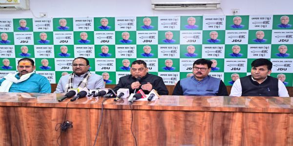 तस्वीर बदल दी, तकदीर बदलने की यात्रा का नाम है समृद्धि यात्रा:नीरज कुमार