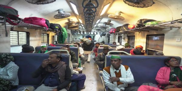 माघ मेला : 02 से 16 जनवरी तक 394 मेला विशेष रेल गाड़ियों का सफल संचालन