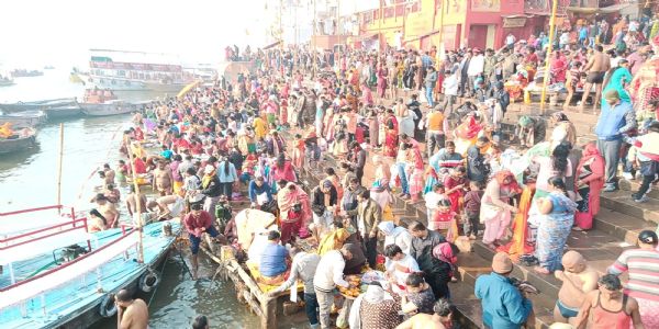वाराणसी : मौनी अमावस्या पर रविवार भोर से ही श्रद्धालु गंगा में लगाएंगे आस्था की डुबकी