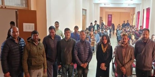 छात्रों व शिक्षकों को वित्तीय साक्षरता व निवेश के प्रति होना चाहिए जागरूक : श्रुति शर्मा