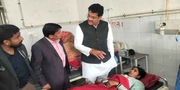 अमेठी : मार्ग दुर्घटना में दो की मौत, 4 घायल