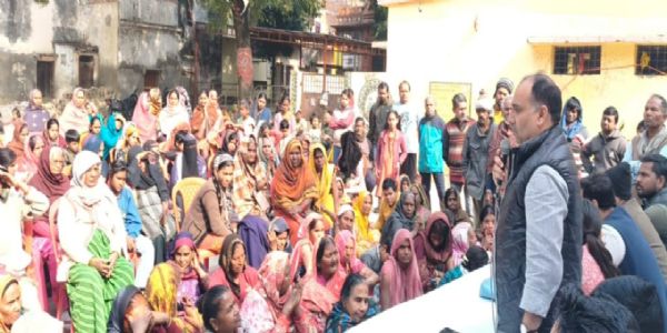 कांग्रेस ने मनरेगा बचाओ महासंग्राम जन चौपाल लगाई