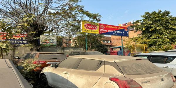 पंजाब के पुलिस थानाें में जब्त वाहन शहर से बाहर निर्धारित यार्डों में स्थानांतरित करने के निर्देश