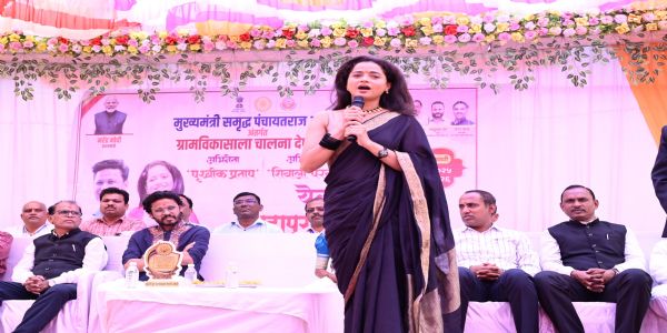 सीएम पंचायत राज तहत ,हस्तियों का ठाणे तहसीलों का दौरा