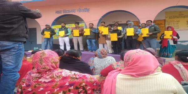 सरकार नियोजित शिक्षकों के लिए अपना रही है दोहरी नीति:पूरण