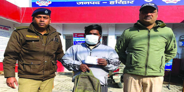 जान से मारने की नीयत से फायर करने वाला फरार आरोपित गिरफ्तार