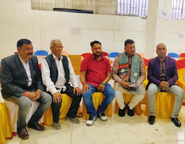 सांसद के साथ पत्रकार