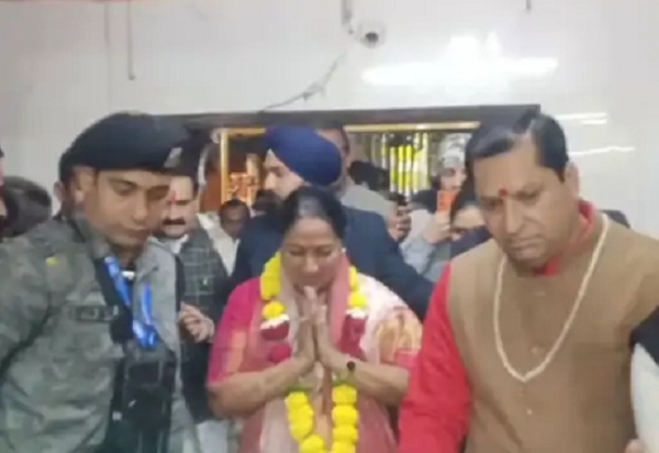 दिल्ली की मुख्यमंत्री रेखा गुप्ता पहुंची दतिया