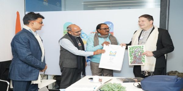 दावोस में तकनीक व नवाचार सहयोग पर मध्य प्रदेश और इजराइल के मध्य हुआ संवाद