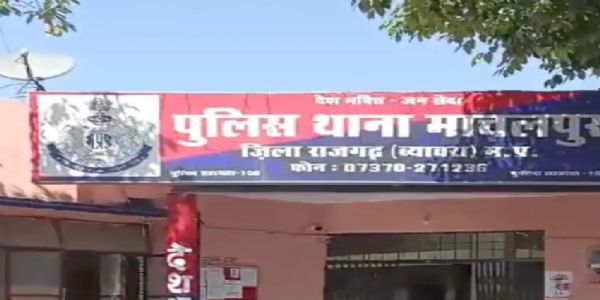 राजगढ़ःनाबालिग बालिका के साथ पिकअप वाहन में दुष्कर्म, आरोपित फरार