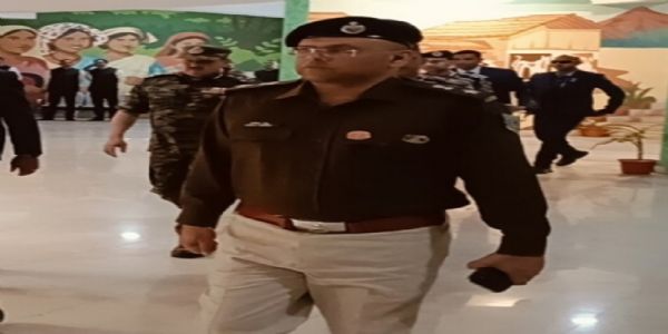 सारंडा में तेज होगी नक्सल के खिलाफ निर्णायक कार्रवाई : डीजी सीआरपीएफ