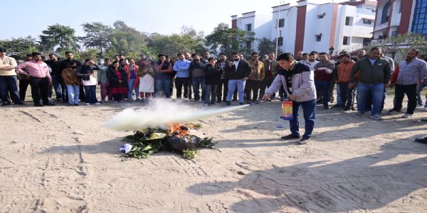 अग्नि शमन विभाग ने अग्नि के बचाव को लेकर किया जागरूक किया।
