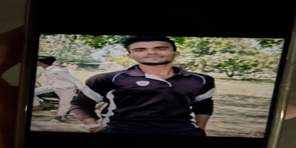 लॉ स्टूडेंट की सरेआम गोली मारकर हत्या, भाई गंभीर